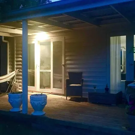A Bed & A Red @ Berry'S Creek Villa Berrys Creek Exterior photo