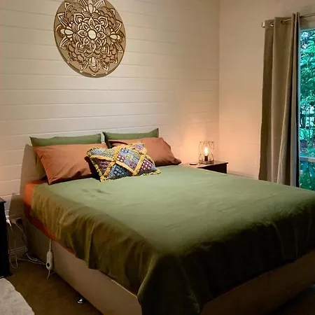 A Bed & A Red @ Berry'S Creek Villa Berrys Creek Exterior photo